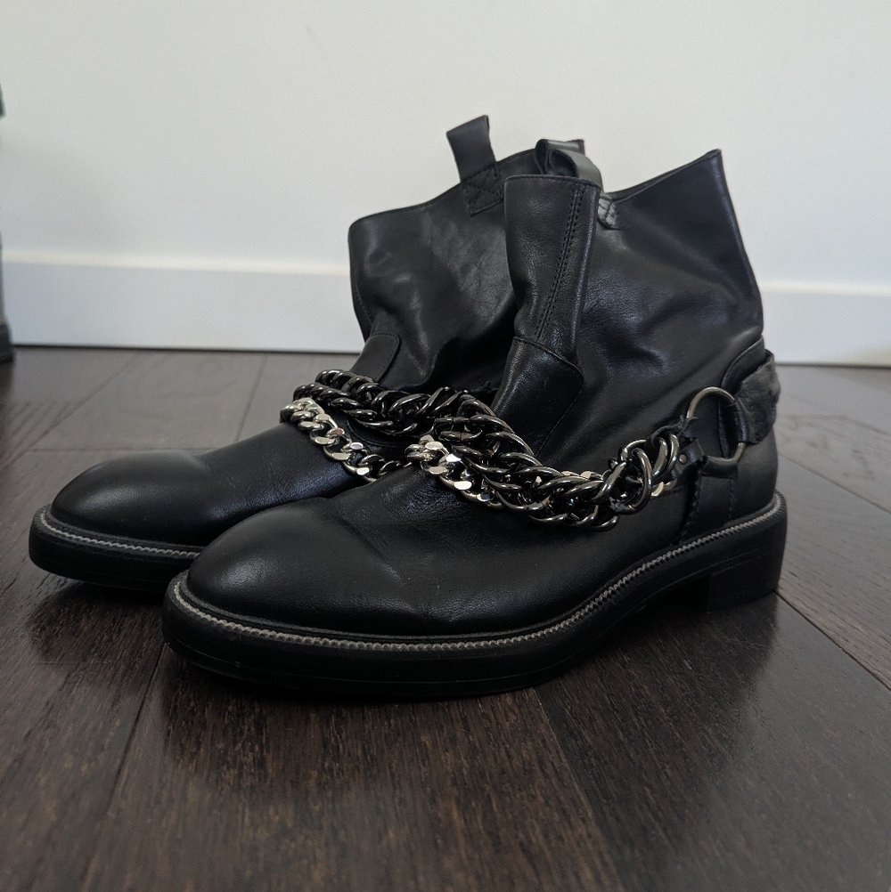 Zara Black Heeled Boots with Chain Detail